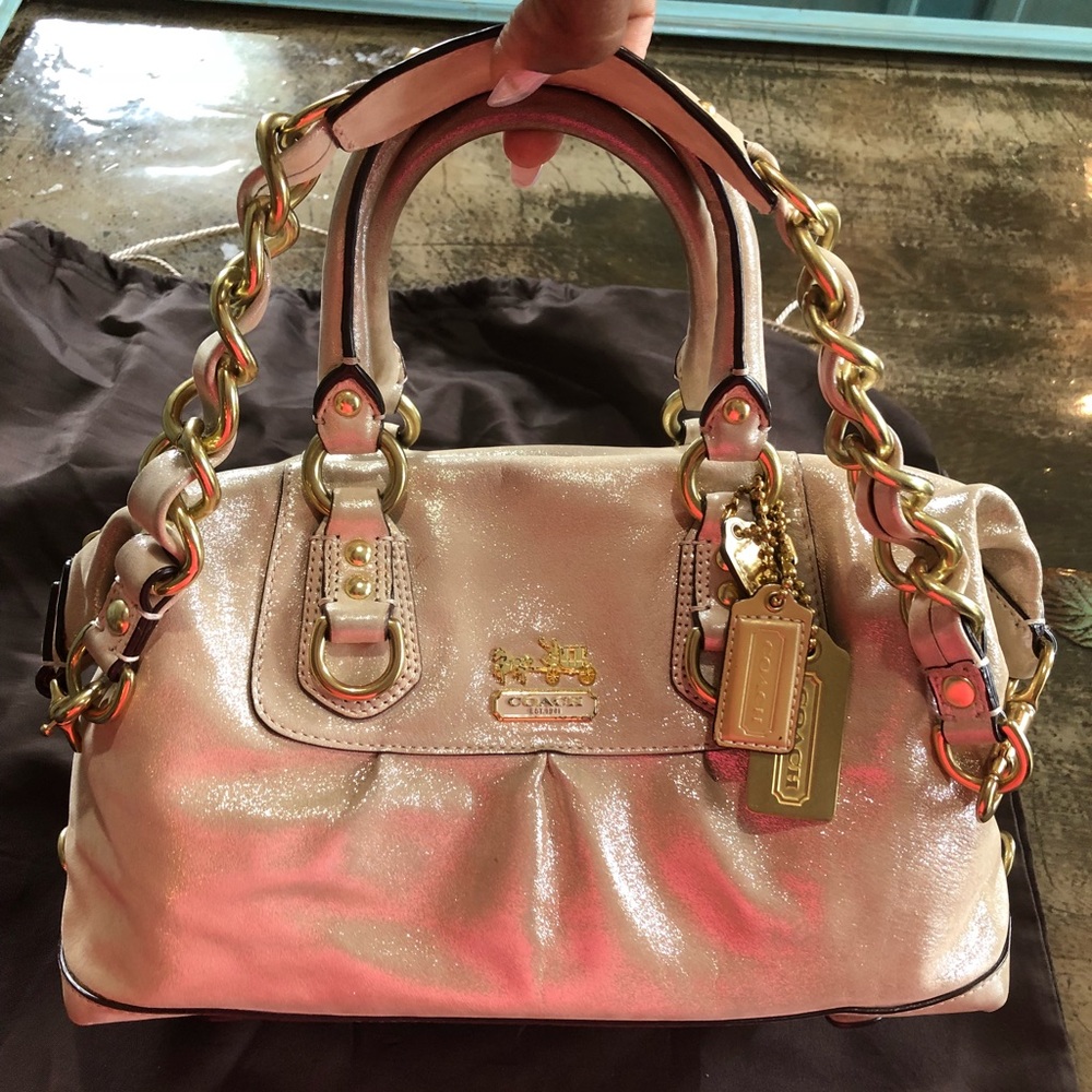 Coach Sabrina (medium) Champagne Purse 👜🥂💛